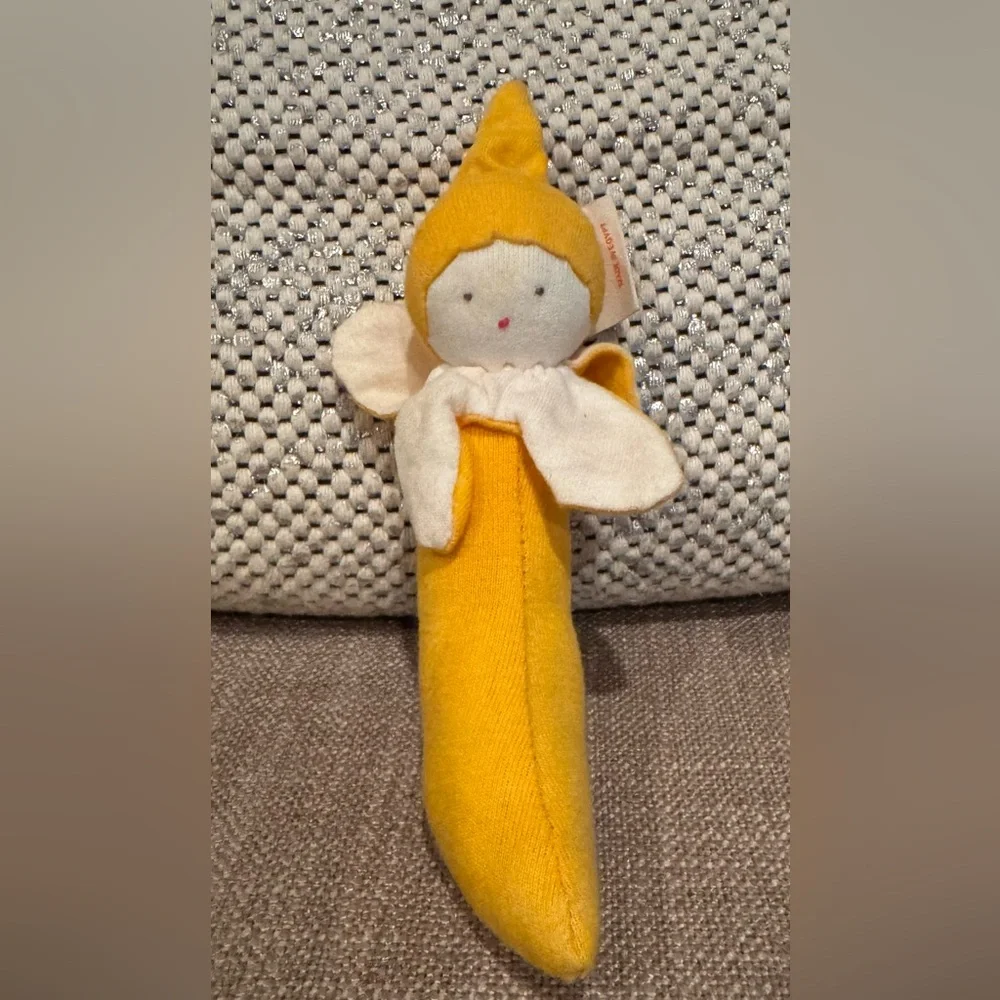 Giggle - Better Basics 🍌 baby toy - perfect for little hands
